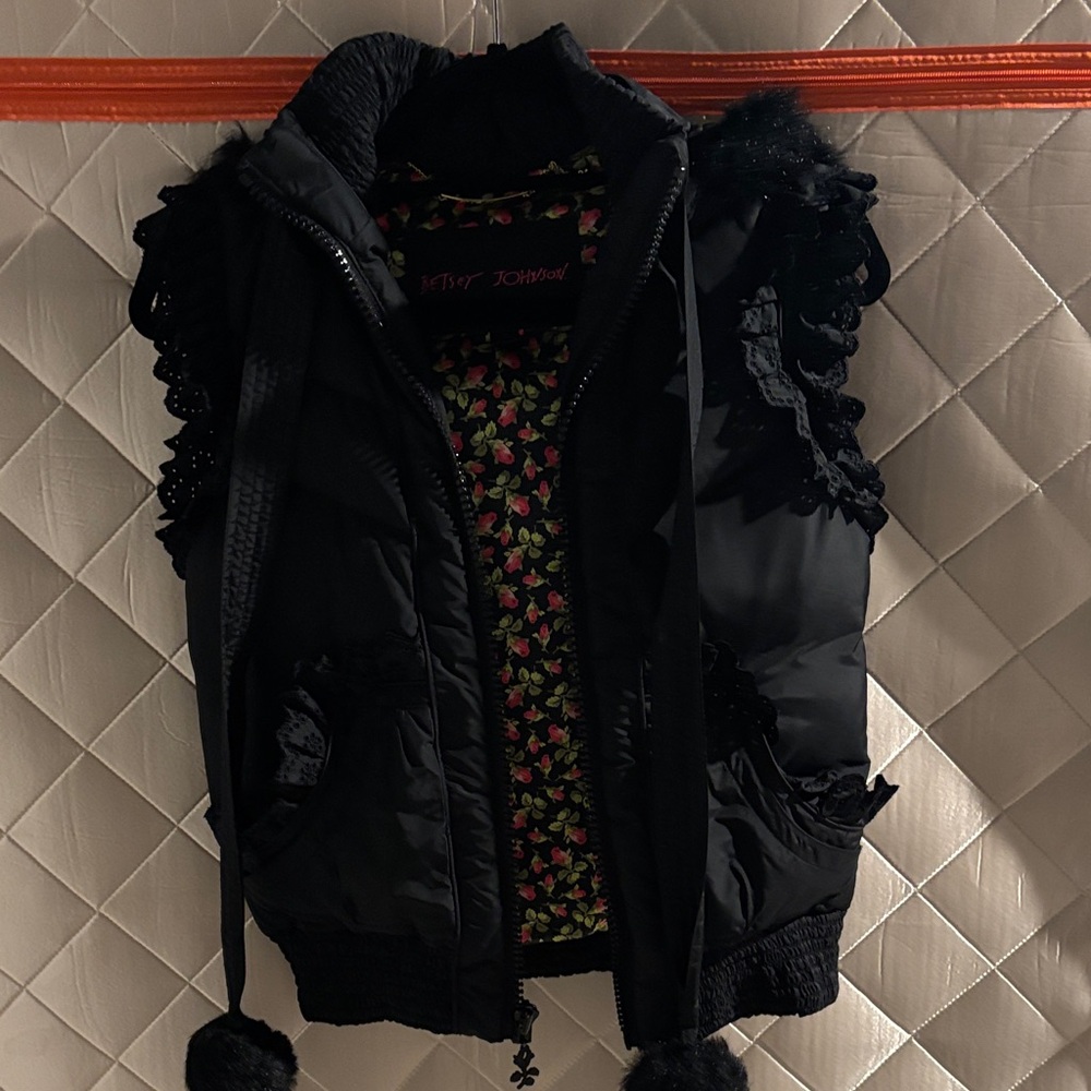 Betsey Johnson Black Lace-Trimmed Women's Vest